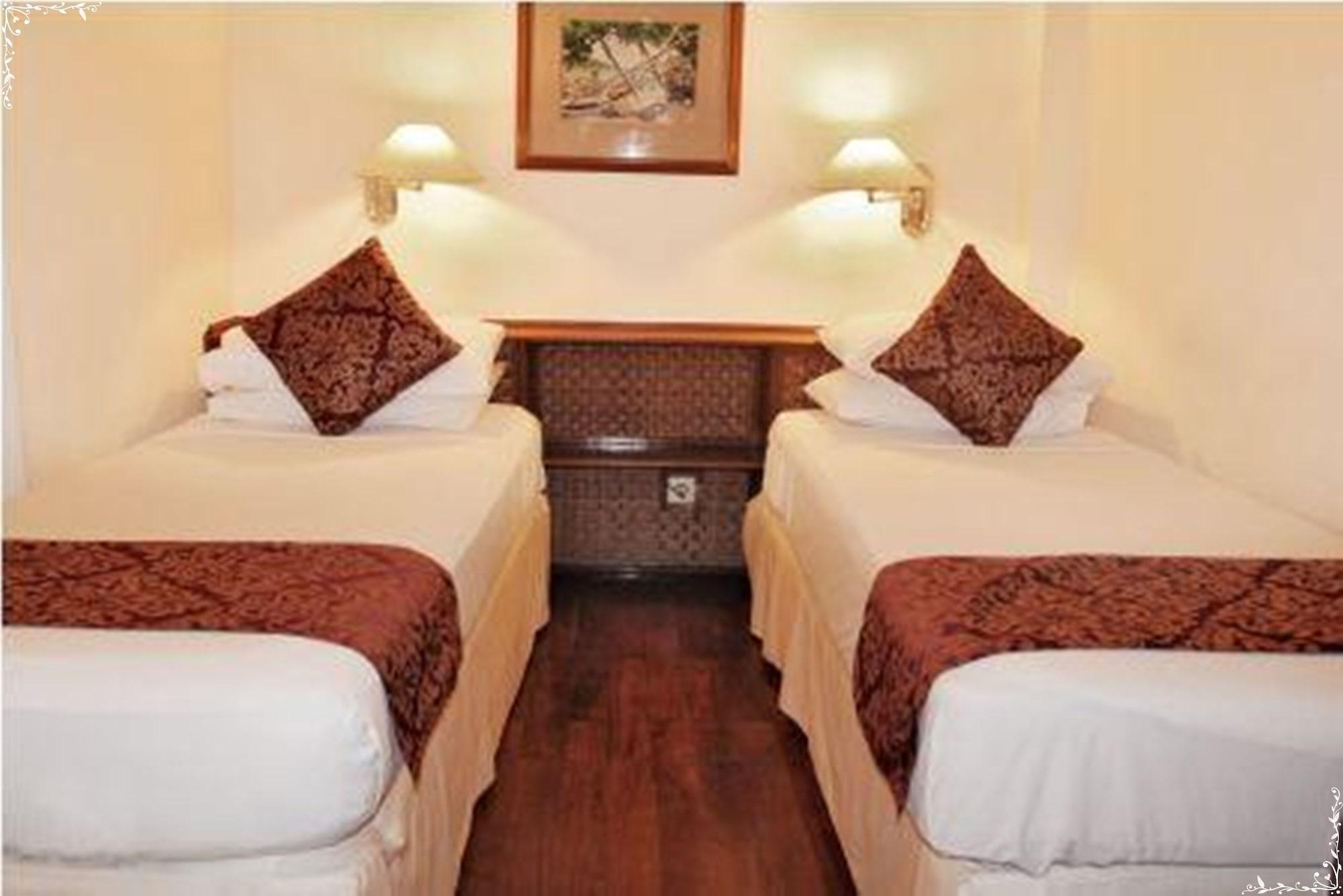 Club Bali Family Suites @ Legian Beach Exterior photo