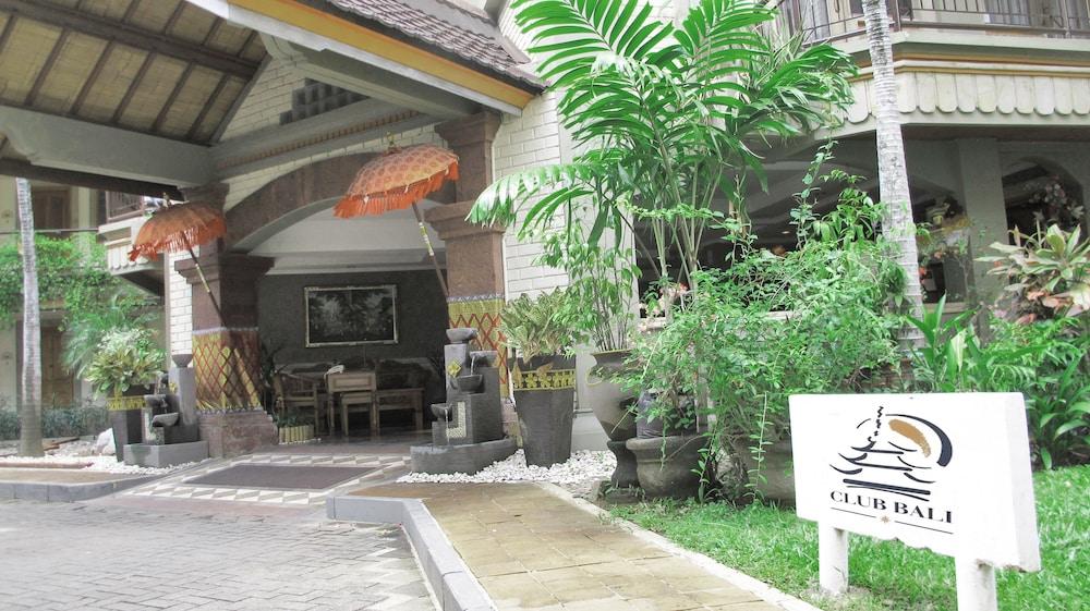 Club Bali Family Suites @ Legian Beach Exterior photo